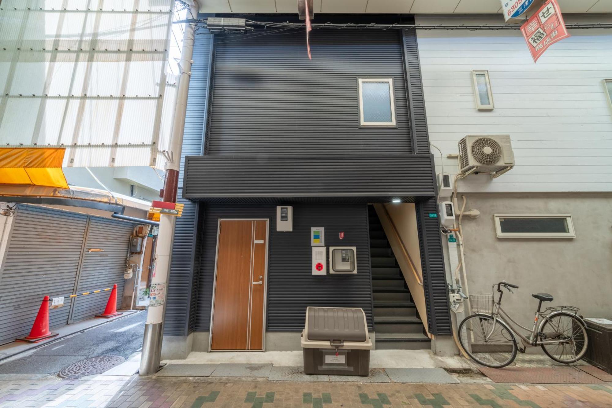 Apartmán 梅田まで電車で5分 2024年フルリフォーム 雰囲気の良い商店街を満喫 コンビニとカフェまで徒歩1分 建物2階 Ósaka Exteriér fotografie